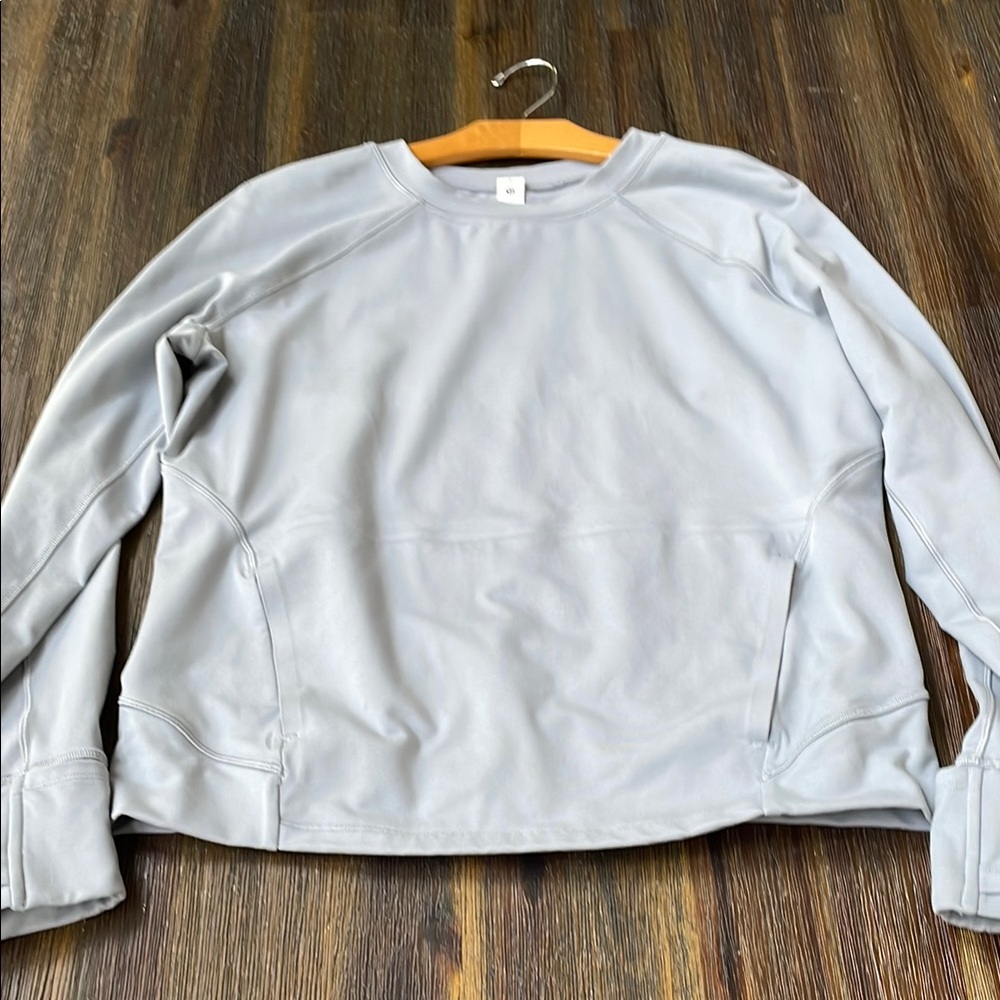 Lululemon It’s Rulu Classic Fit Crew Fleece Sz 8 EUC - Picture 2 of 9